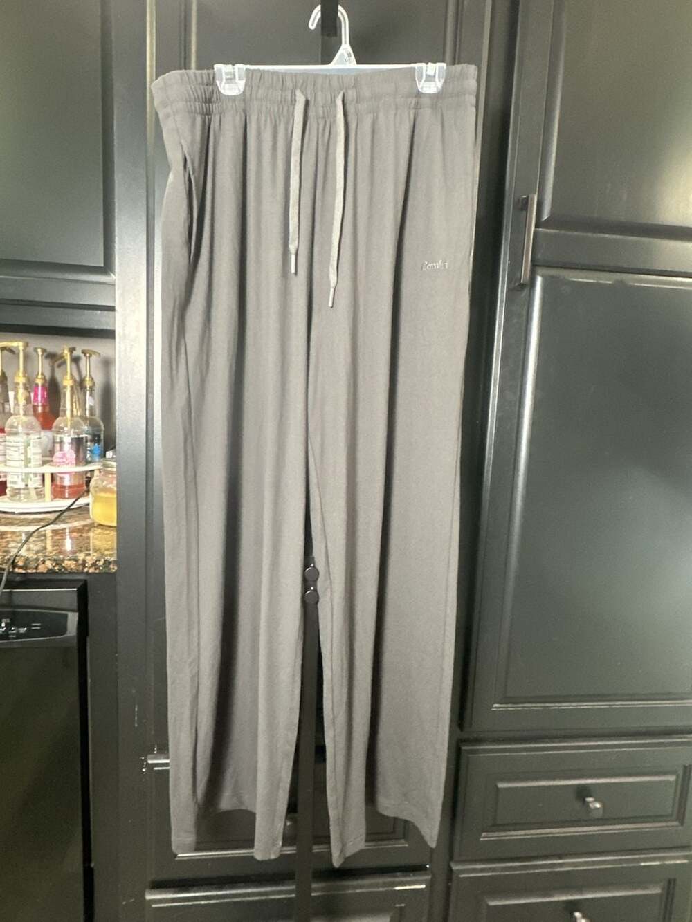 Comfrt Unisex Essential Lounge Drawstring Sweatpants in Gray#810